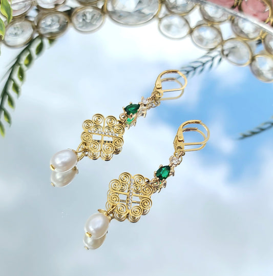 Sophie (Green) Earrings - 18K Gold Plated, Hypoallergenic, Real Freshwater Pearls