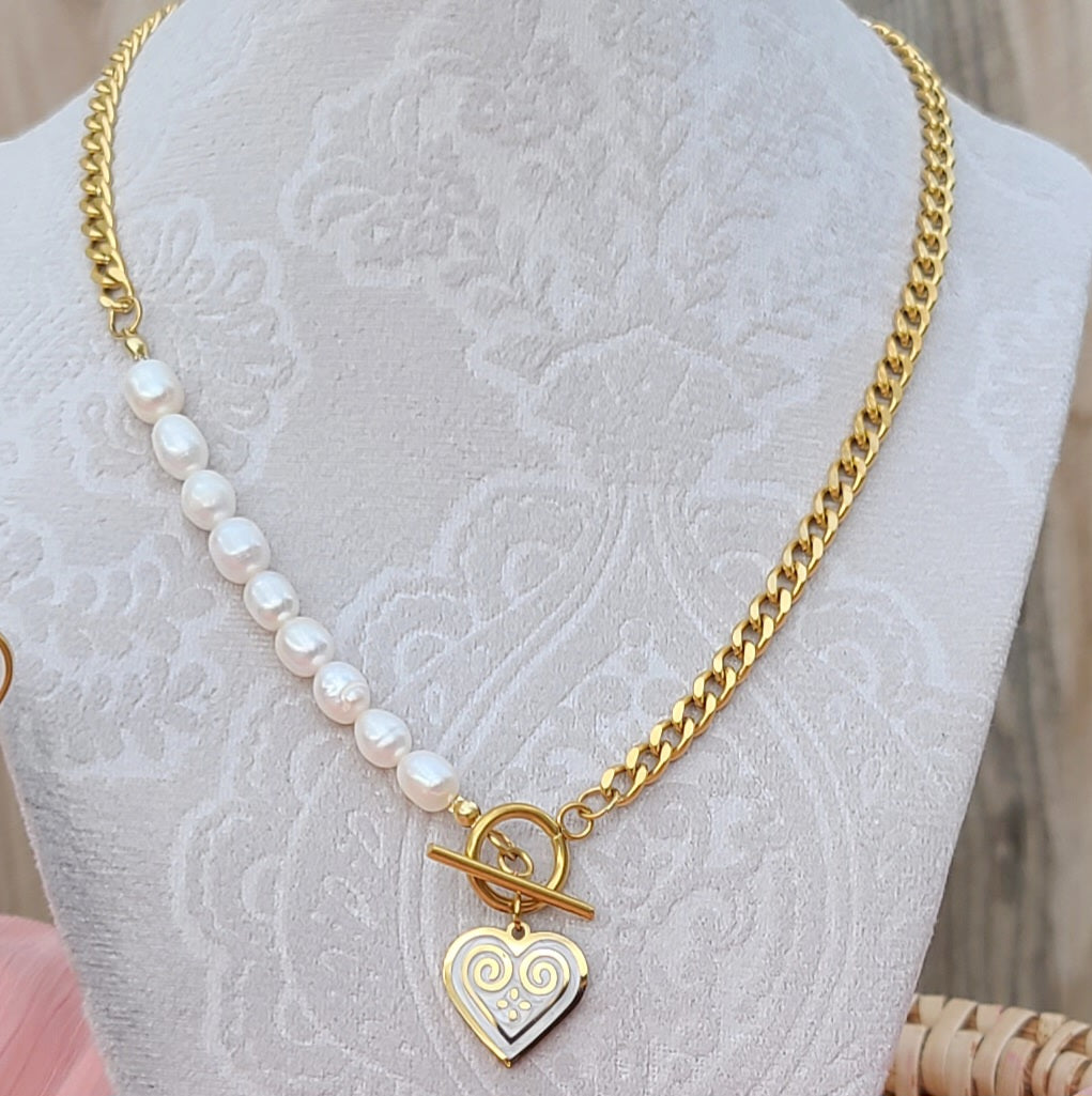 Chong Toggle Necklace - 18K Gold Plated, Hypoallergenic, Natural Freshwater Pearls